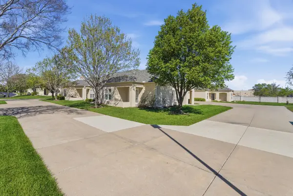 9400 E Wilson Estates Pky #602, Wichita, KS 67206