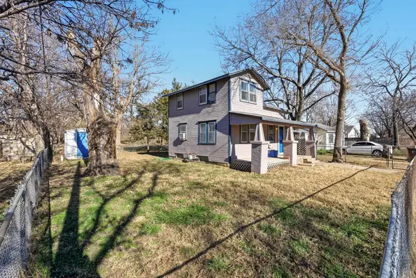 2918 W 10th St N, Wichita, KS 67203