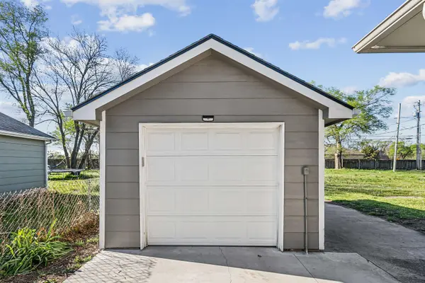 411 E Clark, Augusta, KS 67010-0000