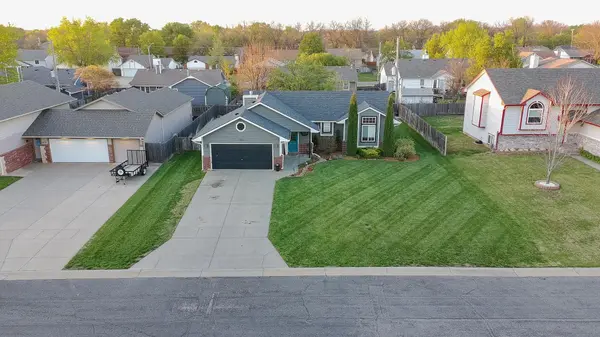 612 E Colleen Ave,  Augusta,  KS 67010