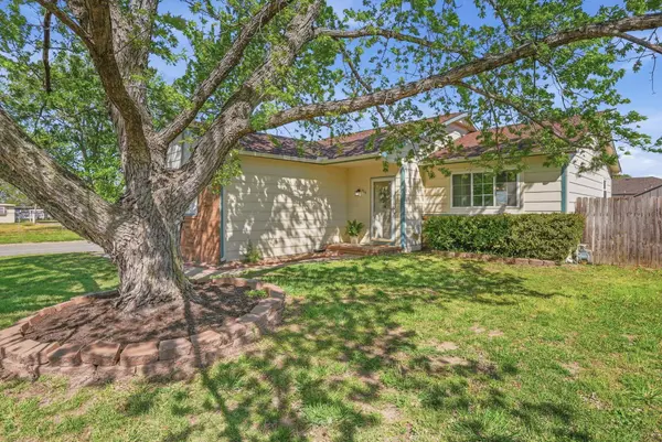 4114 S Laura St, Wichita, KS 67216