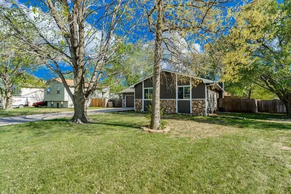 21 Shenandoah Dr., Goddard, KS 67052-9418