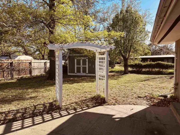 2315 N Richmond St, Wichita, KS 67204