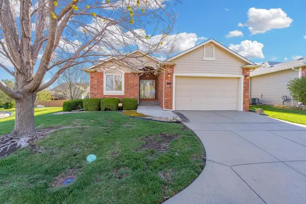118 N Castle Rock St, Wichita, KS 67230