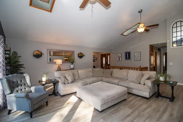 630 S Partridge Ln, Derby, KS 67037