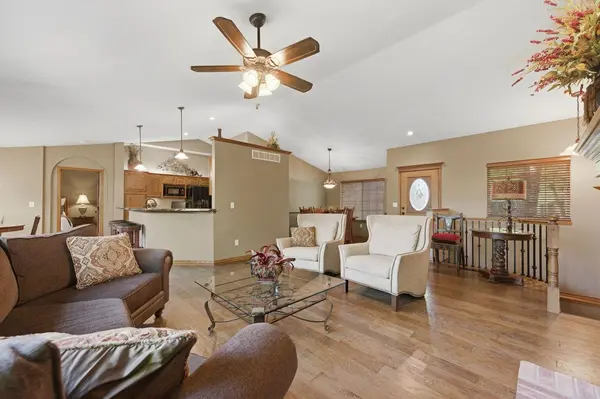 8416 W Shadow Lakes St, Wichita, KS 67205