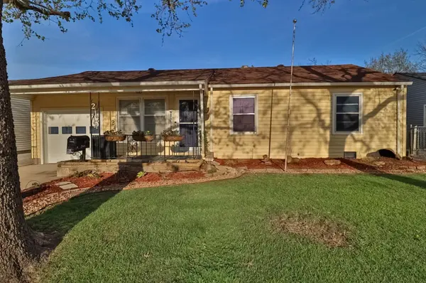 2114 S Vine, Wichita, KS 67213