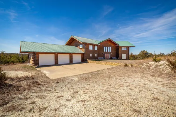 2197 240 Rd,  Mankato,  KS 66956