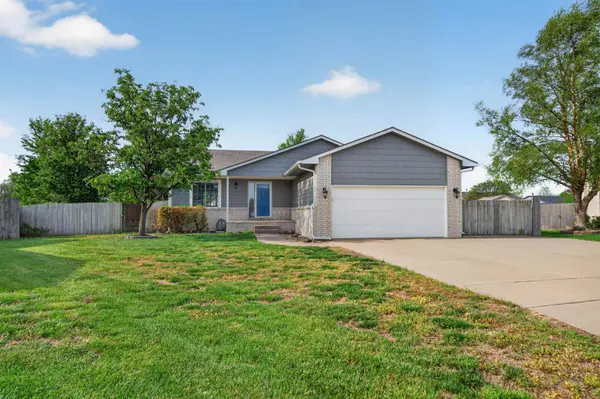 11237 W Carr Ct, Wichita, KS 67209