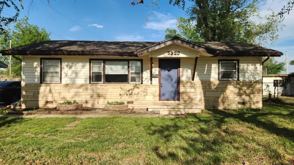 5320 S Madison Ave, Wichita, KS 67216