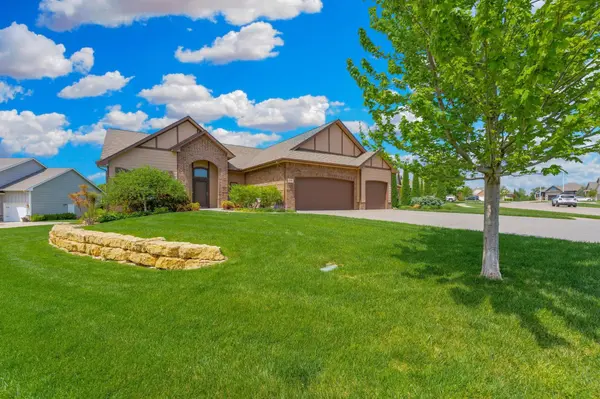 1318 Lookout St, Derby, KS 67037