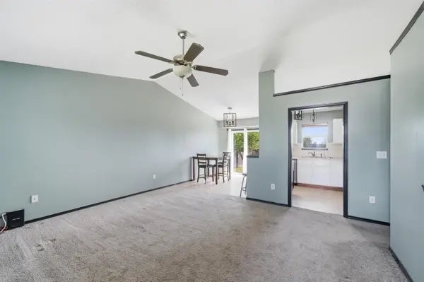 2302 S Rogers Ln, Wichita, KS 67235
