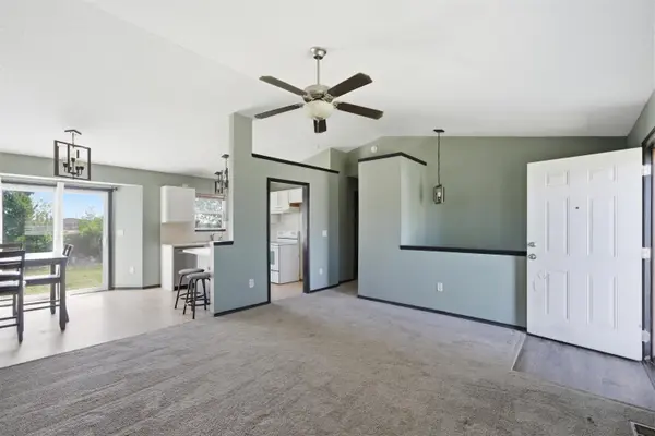 2302 S Rogers Ln, Wichita, KS 67235
