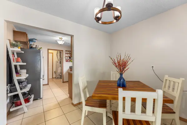909 N Bebe St, Wichita, KS 67212