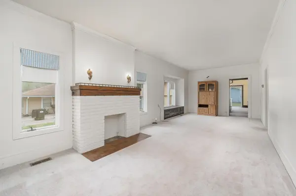 319 N Michigan St, Oxford, KS 67119