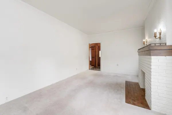 319 N Michigan St, Oxford, KS 67119