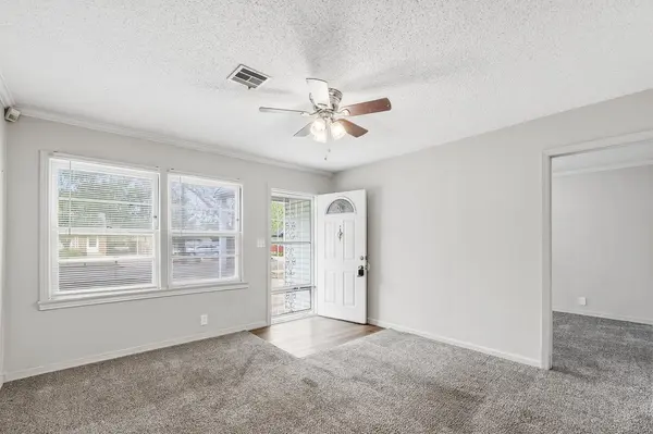 1826 N Piatt Ave, Wichita, KS 67214