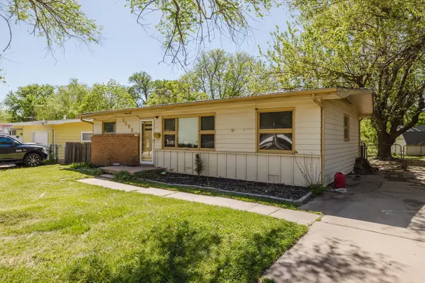 1425 N Georgie, Derby, KS 67037