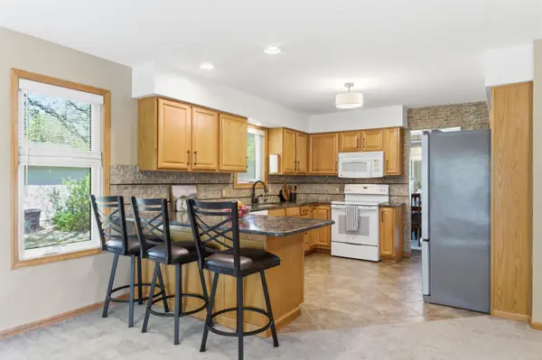 1401 Riverview Rd, Pratt, KS 67124
