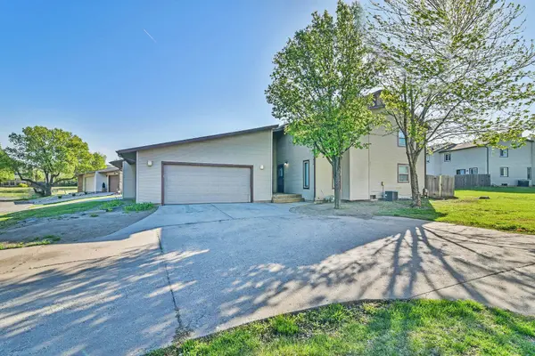 2403 Walden Dr. #202, Wichita, KS 67226