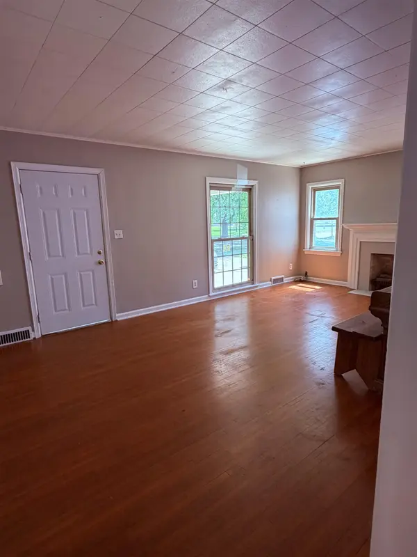 1437 N Jeanette, Wichita, KS 67203