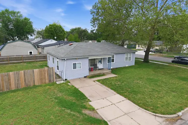 817 W 34th St S, Wichita, KS 67217