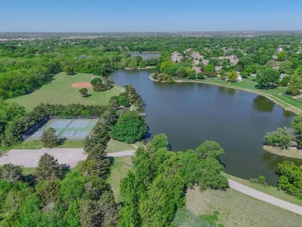 11725 W Alderny Ct #6, Wichita, KS 67212
