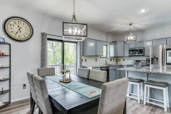 1124 N High Park Dr, Derby, KS 67037-7968