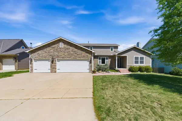 2562 N Fox Run Ct, Wichita, KS 67226