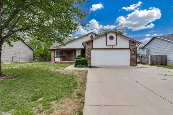 118 E Chestnut,  Mulvane,  KS 67110