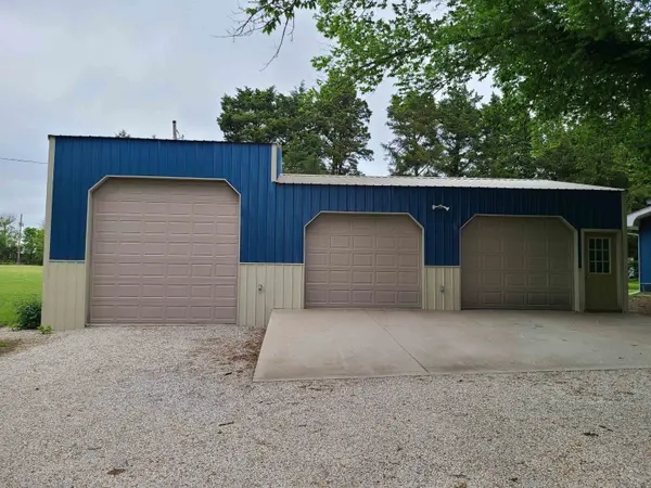 509 N Greenwood, Severy, KS 67137
