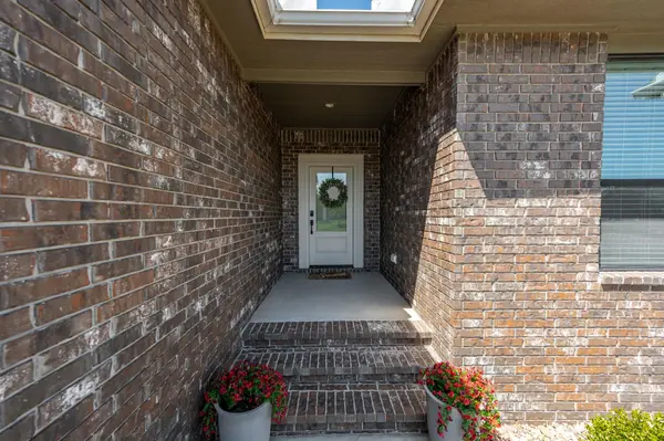 3303 N Shefford St, Wichita, KS 67205-7527