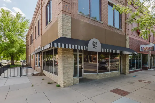1001 W Douglas Ave, Wichita, KS 67213
