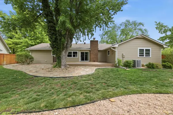 2245 N Longwood, Wichita, KS 67226