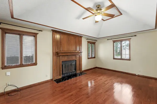 4628 N Farmstead Ct, Bel Aire, KS 67220