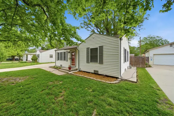 2628 S Everett, Wichita, KS 67217