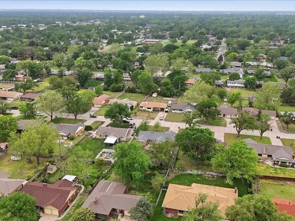 1647 N Clarence, Wichita, KS 67203