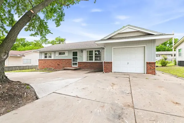 1721 N State St,  Augusta,  KS 67010