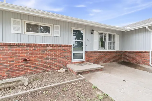 1721 N State St, Augusta, KS 67010