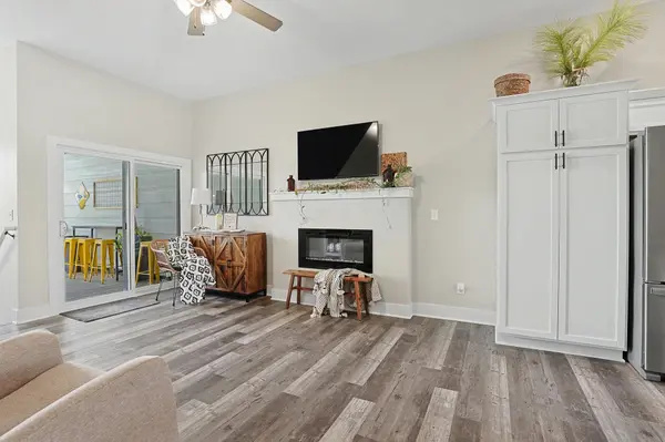 936 N Bayshore Street, Wichita, KS 67212
