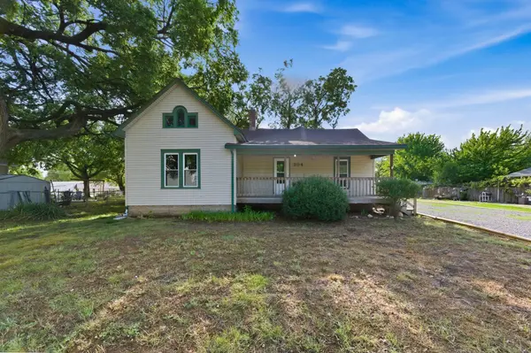304 S Khedive,  Maize,  KS 67101