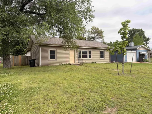 806 N 10th, Arkansas City, KS 67005