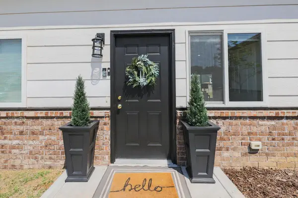 724 N Redbud Ave, Valley Center, KS 67147