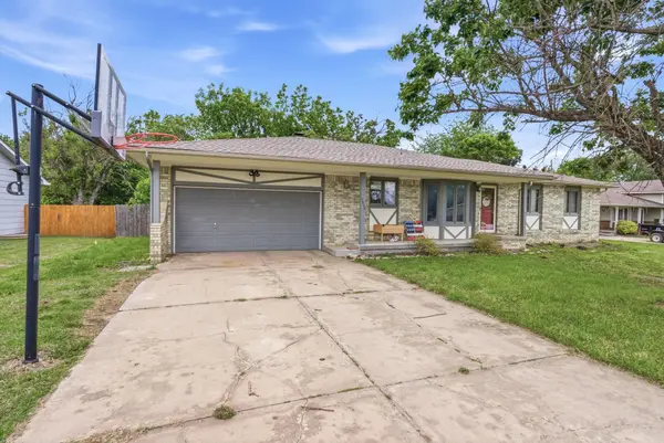 1410 N Tanglewood, Rose Hill, KS 67133