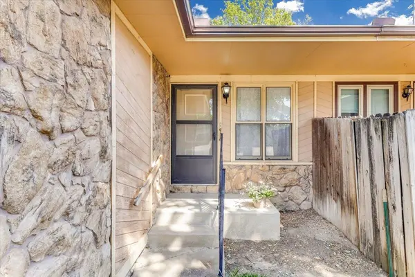 1406 N Smith Cir, Wichita, KS 67212-5501