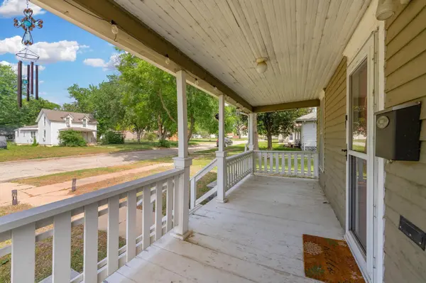 315 S F Street, Wellington, KS 67152