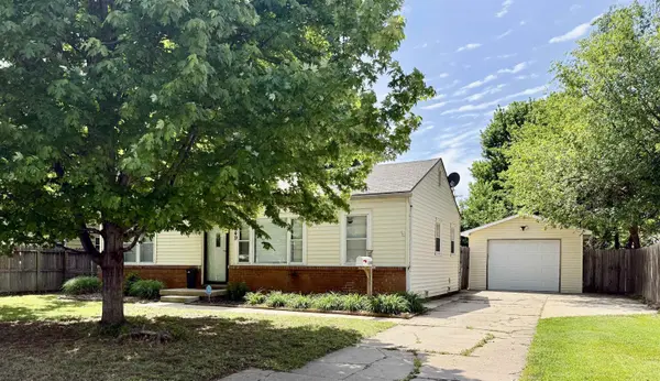 3249 S Edwards Ave, Wichita, KS 67217