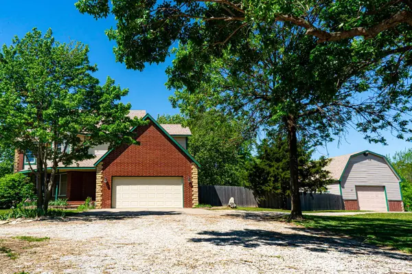1259 Pecanwood Rd, Goddard, KS 67052