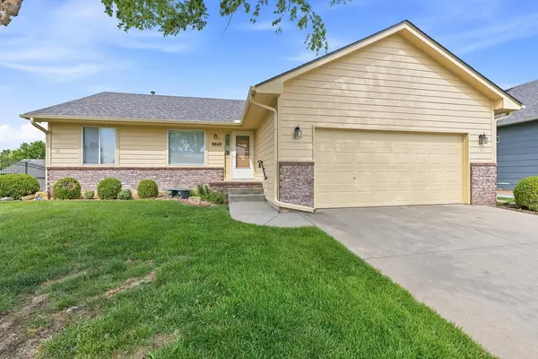 8849 N Hidden Ln,  Park City,  KS 67147