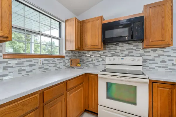 919 W Cedarwood Ct, Andover, KS 67002
